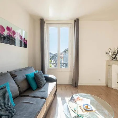 1-br - Centre *